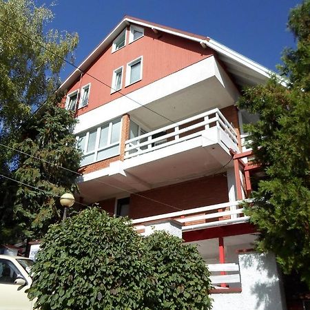 Panorama Vendeghaz Hotel Miskolc Exterior photo